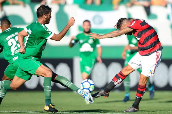 Veja os melhores momentos: Chapecoense quebra a invencibilidade do Flamengo