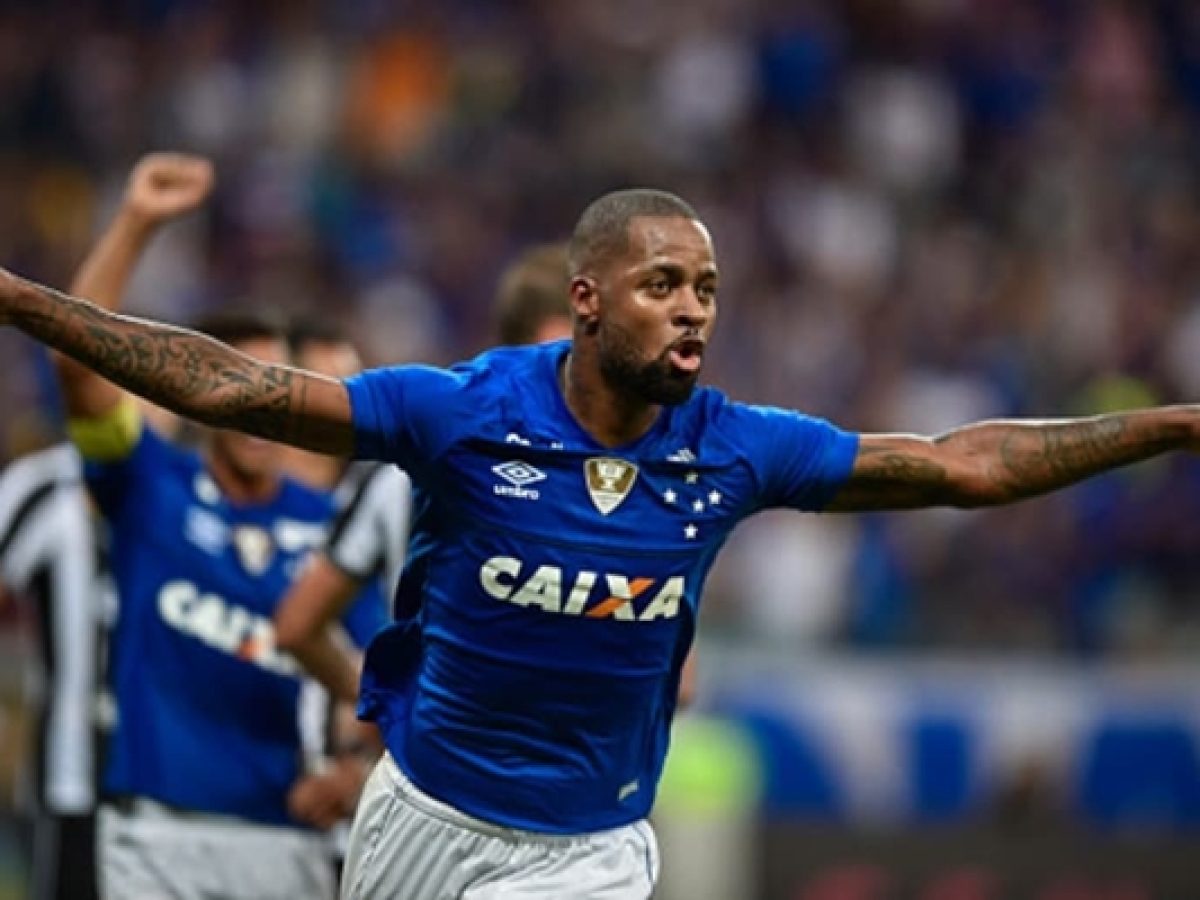 Joia do Cruzeiro desperta interesse de clubes do Brasil e futebol