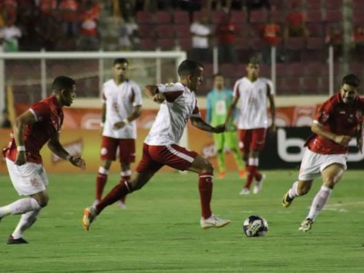 Bahia vence Botafogo no último jogo do Batistão no ano - O que é notícia em  Sergipe