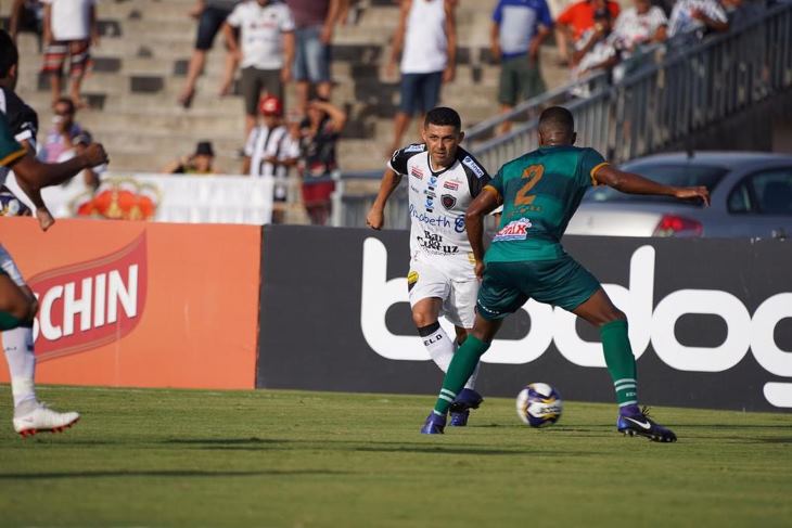 Fabio Alves abriu o placar no triunfo da Paraíba em cima do Altos pela Copa do Nordeste