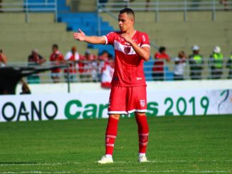 Na seqüência dos jogos do sábado, o CRB surpreendeu e venceu o Confiança no Estádio Lourival Baptista pelo placar de 2 x 0 com gols de Maílson e Victor Rangel, ambos ainda no primeiro tempo