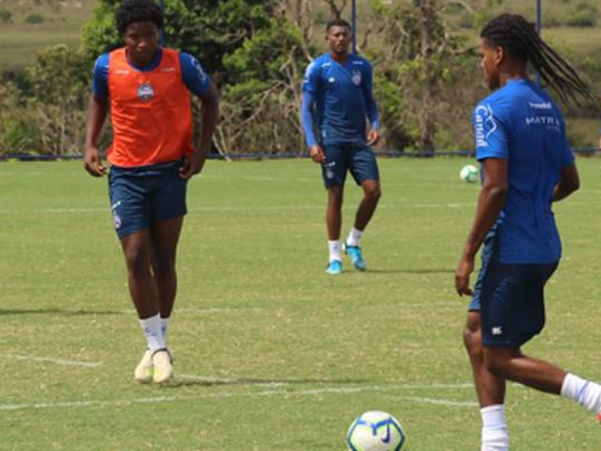 ECVitoriaNoticias - Blog / site do Esporte Clube Vitória (Bahia - Brasil)  -: [Sub-18] Carlos Amadeu testa time para estreia na Copa São Paulo de  Futebol Junior