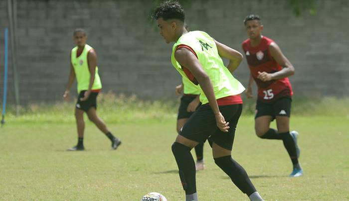 Com dois atletas do principal, Sub-23 do Vitória treina de olho no Jacuipense