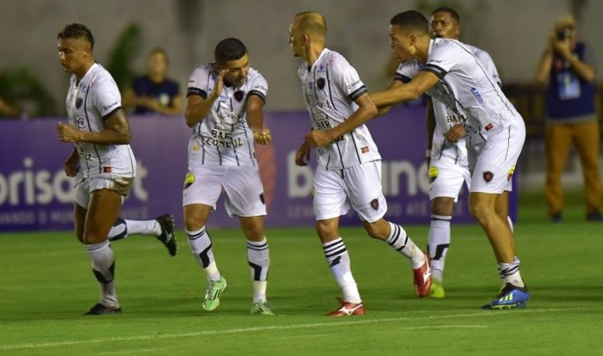 Melhores momentos do jogo Botafogo-PB 3 x 1 CSA pela Copa do Nordeste