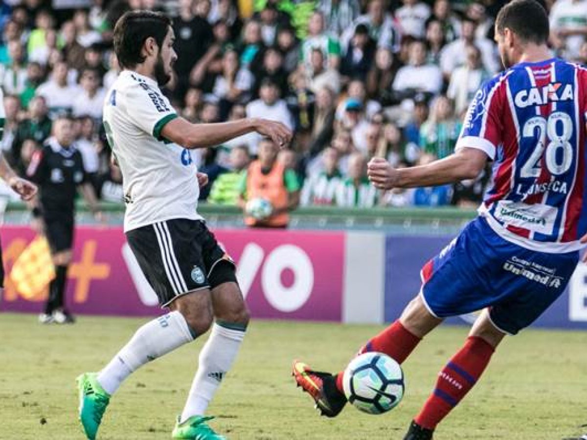 Coritiba Futebol Clube - Jogo entre Coritiba e Bahia, no estádio