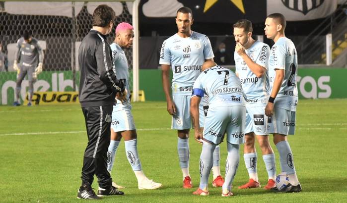 Um dos clubes baianos presentes nas oitaas de final da Copa do Brasil 2021, a Juazeirense perdeu por 4 a 0 para o Santos, na Vila Belmiro