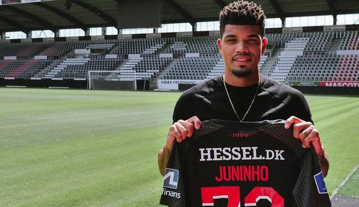 Juninho é apresentado no Midtjylland e comemora novo desafio na carreira