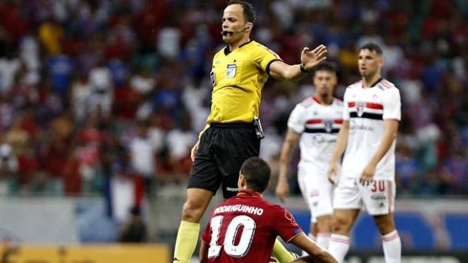CBF define arbitragem para o primeiro jogo da final da Copa do Brasil