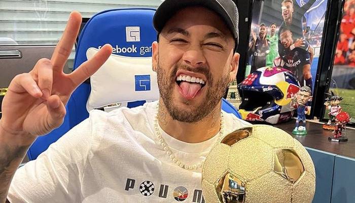 Neymar é escolhido o melhor jogador brasileiro que atua fora do país em 2021