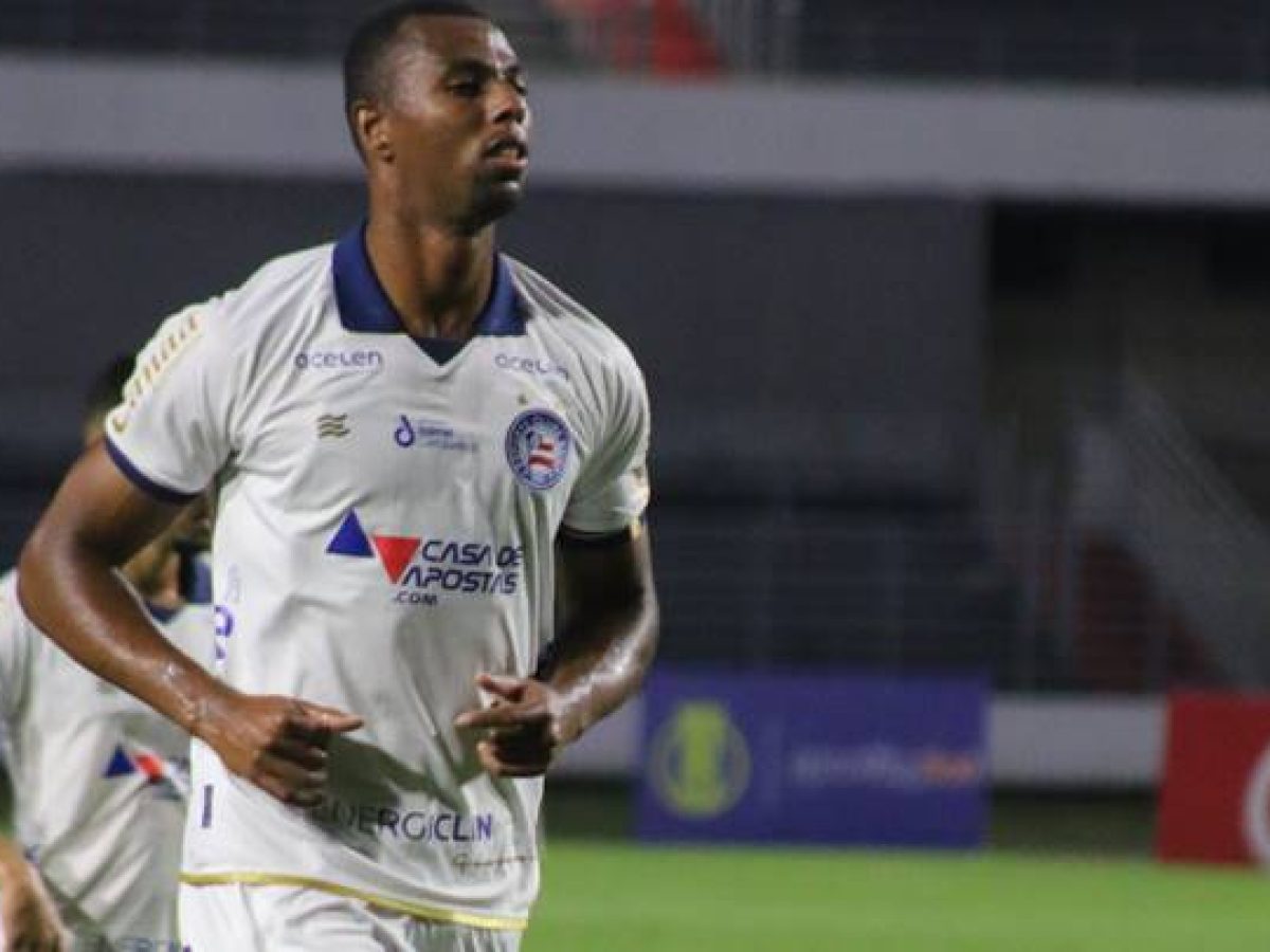 Luiz Otavio of Bahia Celebrates his goal (1-1) during the Brazilian  National league (Campeonato Brasileiro) football match between Palmeiras v  Bahia at Allianz Parque formerly known as Palestra Italia in Sao Paulo