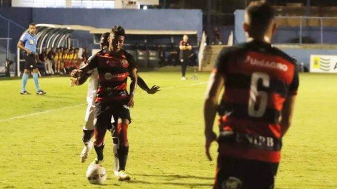Aparecidense vence o Ypiranga-RS e estreia com vitória na Série C