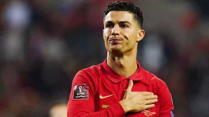 Cristiano Ronaldo diz que pretende jogar até depois dos 40 anos