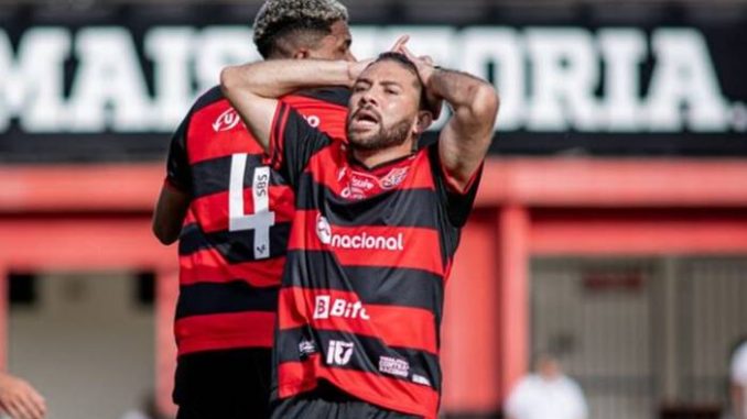 Ex-jogadores do Palmeiras provocam Corinthians após goleada