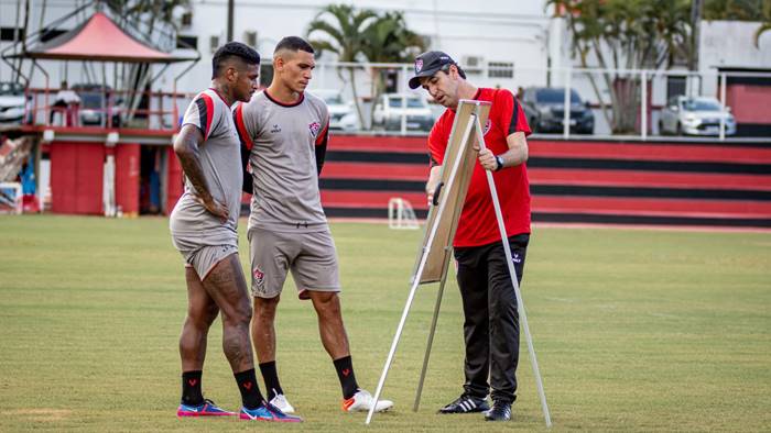 Vitória Tem 2 Retornos Para Enfrentar O Náutico Veja Provável Time 3295