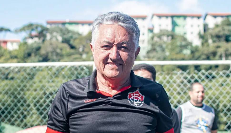 Djalma fala sobre SAF e vê situação financeira do Vitória diferente do Bahia