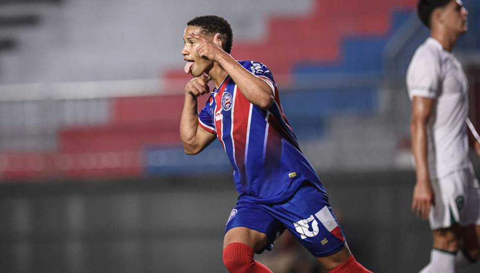 Atacante do Bahia celebra gol e vaga na semifinal da Copa do Brasil Sub-20