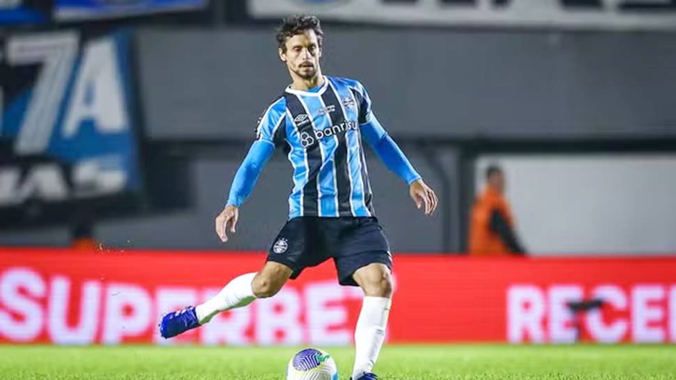 Grêmio terá mudança na zaga para enfrentar o Vitória; veja escalação