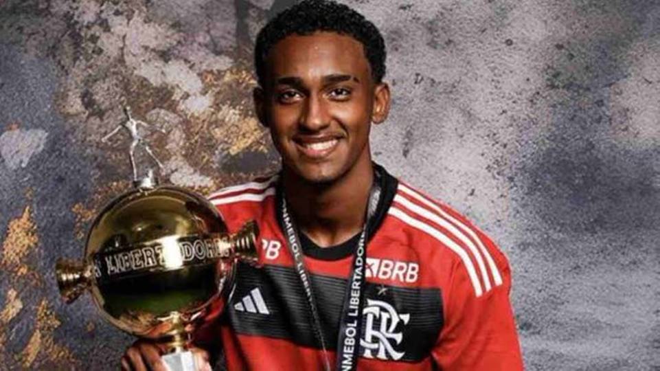 Bahia contrata lateral promissor do Flamengo, diz jornalista